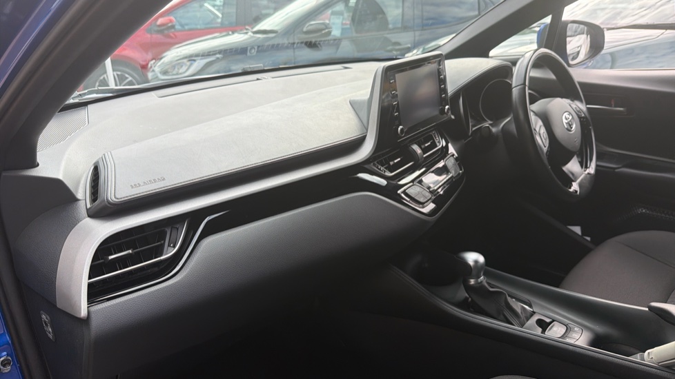Toyota C-HR 1.8 Hybrid Icon 5dr CVT Hybrid Hatchback - Image 45