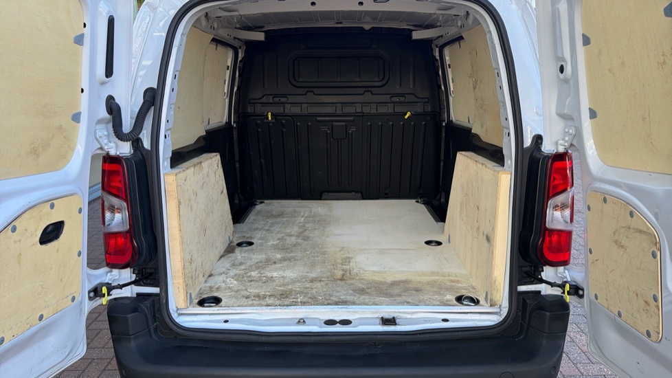 Toyota Proace City L1 Diesel 1.5D 100 Active Van - Image 13