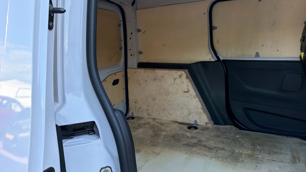 Toyota Proace City L1 Diesel 1.5D 100 Active Van - Image 18