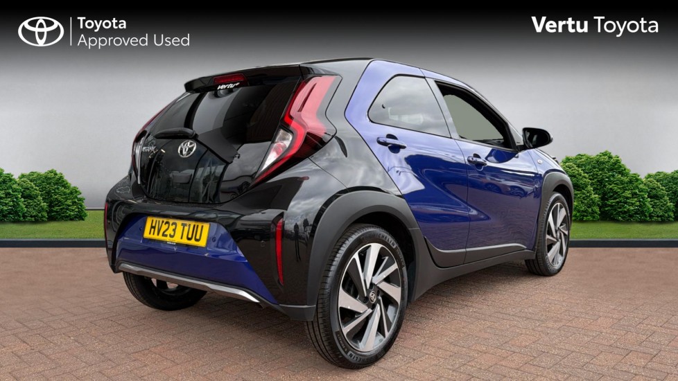 Toyota Aygo X 1.0 VVT-i Exclusive 5dr Petrol Hatchback - Image 2