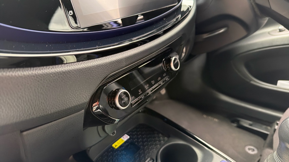 Toyota Aygo X 1.0 VVT-i Exclusive 5dr Petrol Hatchback - Image 16