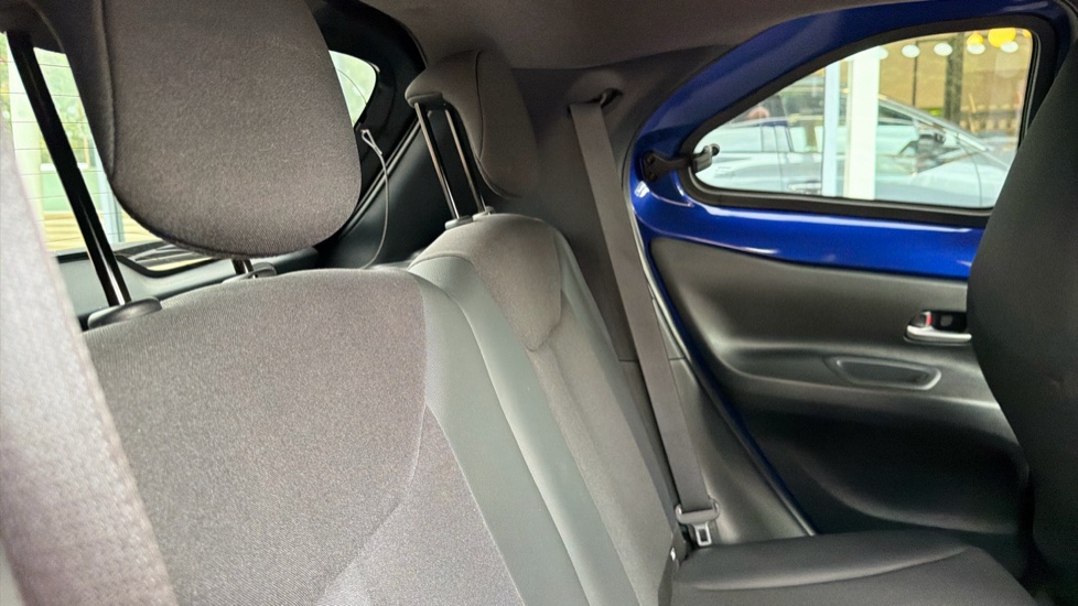 Toyota Aygo X 1.0 VVT-i Exclusive 5dr Petrol Hatchback - Image 18