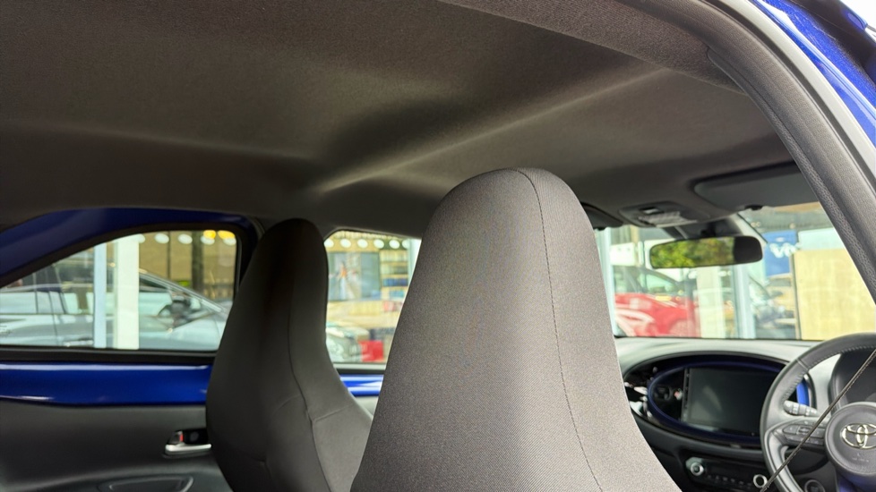 Toyota Aygo X 1.0 VVT-i Exclusive 5dr Petrol Hatchback - Image 19
