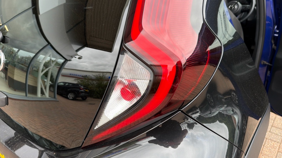 Toyota Aygo X 1.0 VVT-i Exclusive 5dr Petrol Hatchback - Image 21