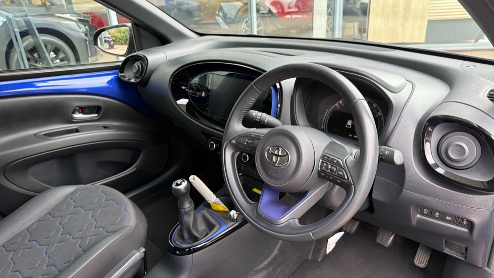 Toyota Aygo X 1.0 VVT-i Exclusive 5dr Petrol Hatchback - Image 34