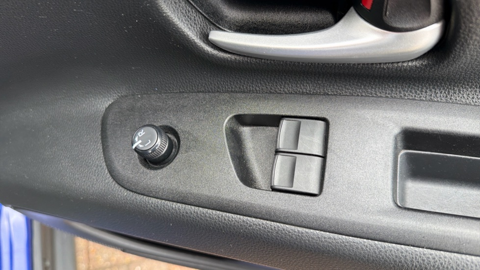 Toyota Aygo X 1.0 VVT-i Exclusive 5dr Petrol Hatchback - Image 35