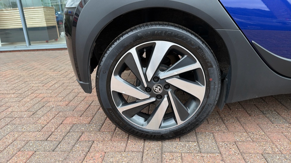 Toyota Aygo X 1.0 VVT-i Exclusive 5dr Petrol Hatchback - Image 41