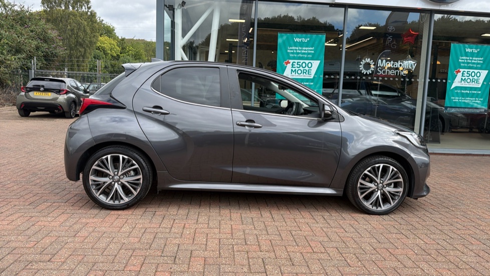 Toyota Yaris 1.5 Hybrid Excel 5dr CVT Hybrid Hatchback - Image 23
