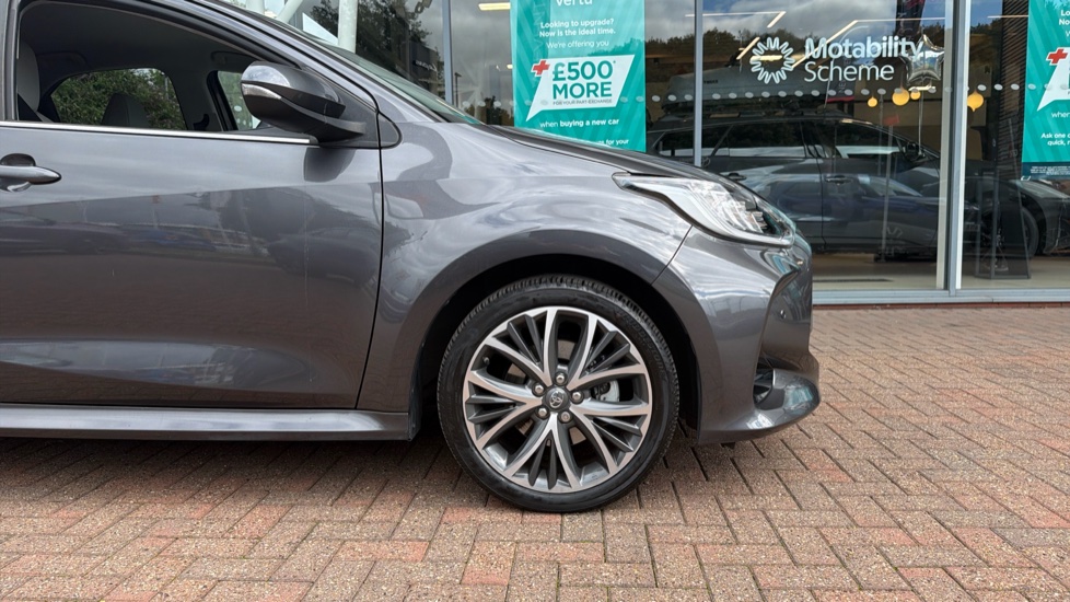 Toyota Yaris 1.5 Hybrid Excel 5dr CVT Hybrid Hatchback - Image 25