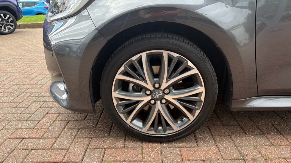 Toyota Yaris 1.5 Hybrid Excel 5dr CVT Hybrid Hatchback - Image 42