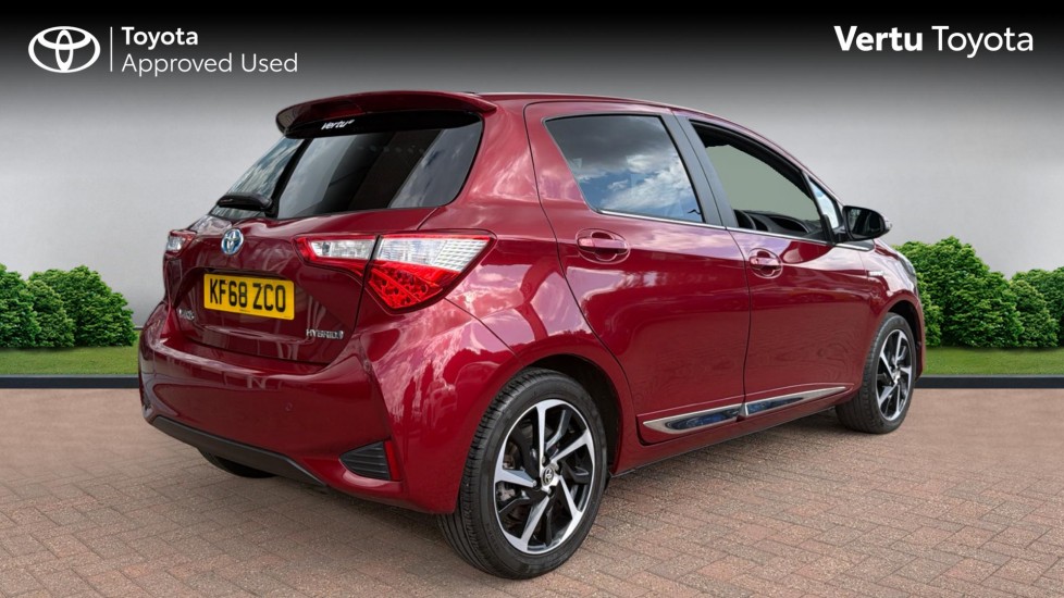Toyota Yaris 1.5 Hybrid Excel TSS 5dr CVT Hybrid Hatchback - Image 2