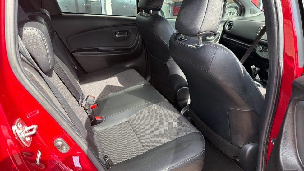 Toyota Yaris 1.5 Hybrid Excel TSS 5dr CVT Hybrid Hatchback - Image 8
