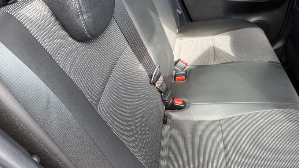 Toyota Yaris 1.5 Hybrid Excel TSS 5dr CVT Hybrid Hatchback - Image 14