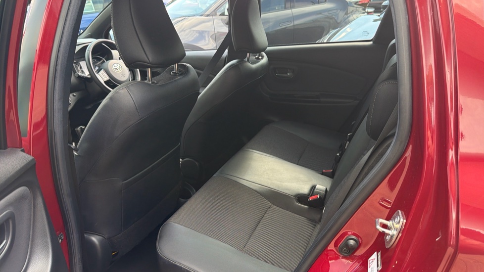 Toyota Yaris 1.5 Hybrid Excel TSS 5dr CVT Hybrid Hatchback - Image 15