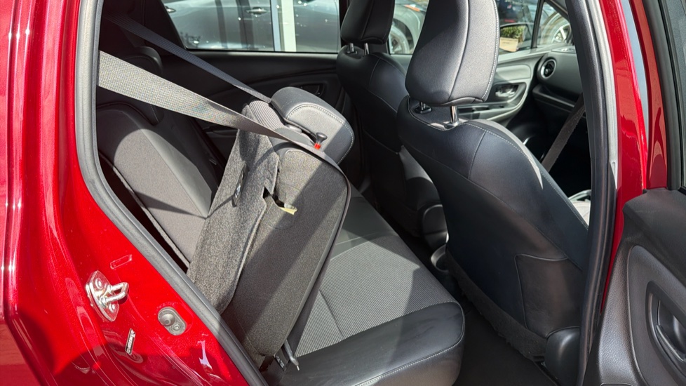 Toyota Yaris 1.5 Hybrid Excel TSS 5dr CVT Hybrid Hatchback - Image 18