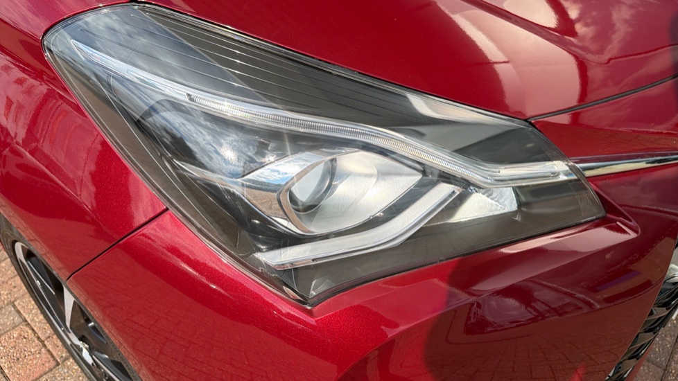Toyota Yaris 1.5 Hybrid Excel TSS 5dr CVT Hybrid Hatchback - Image 20