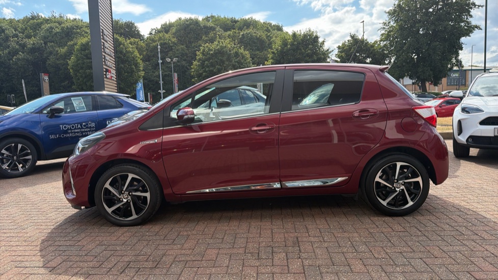 Toyota Yaris 1.5 Hybrid Excel TSS 5dr CVT Hybrid Hatchback - Image 24