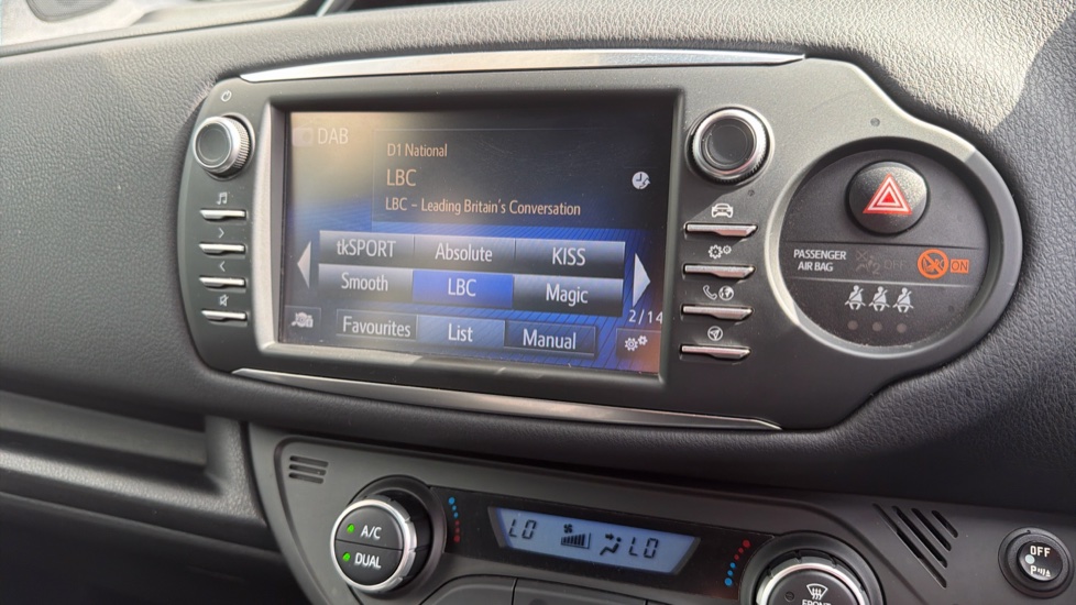 Toyota Yaris 1.5 Hybrid Excel TSS 5dr CVT Hybrid Hatchback - Image 32