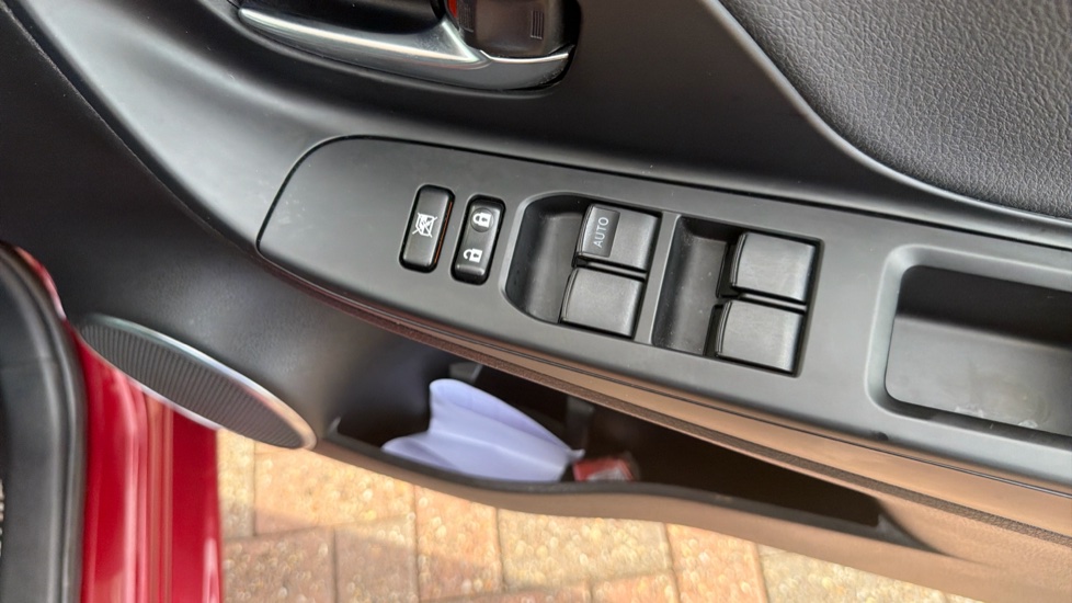 Toyota Yaris 1.5 Hybrid Excel TSS 5dr CVT Hybrid Hatchback - Image 35