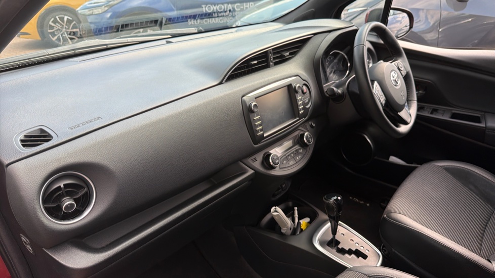 Toyota Yaris 1.5 Hybrid Excel TSS 5dr CVT Hybrid Hatchback - Image 44
