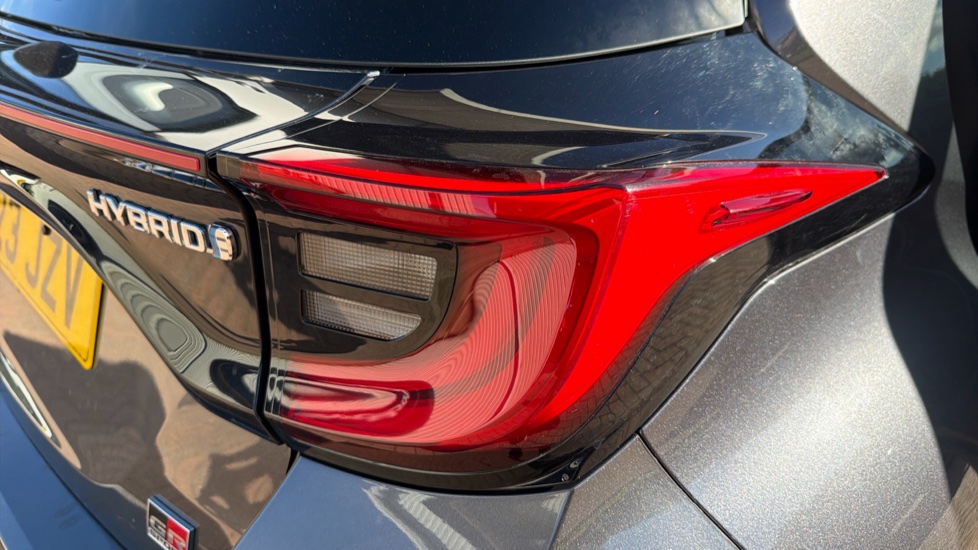 Toyota Yaris 1.5 Hybrid GR Sport 5dr CVT Hybrid Hatchback - Image 21