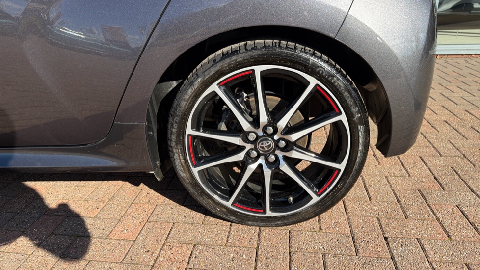Toyota Yaris 1.5 Hybrid GR Sport 5dr CVT Hybrid Hatchback - Image 43