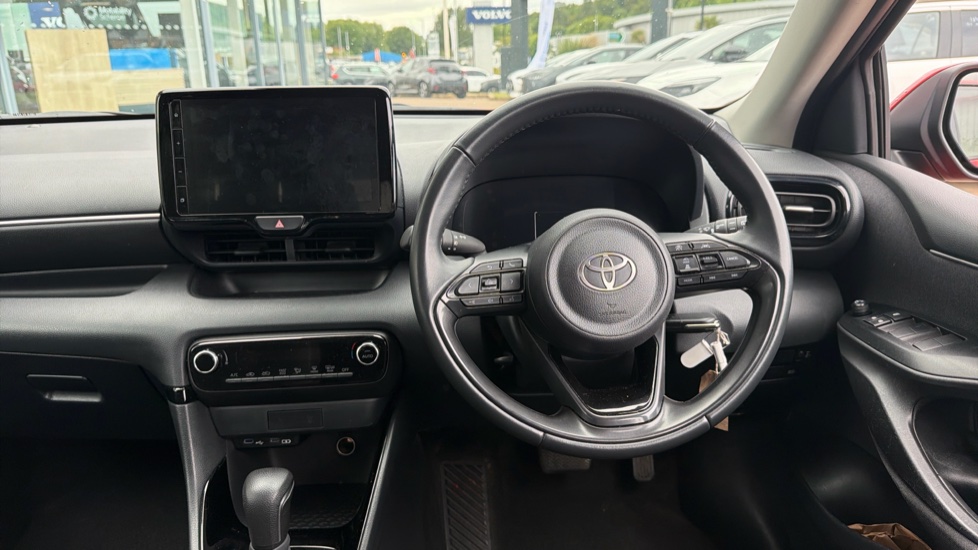 Toyota Yaris 1.5 Hybrid Design 5dr CVT Hybrid Hatchback - Image 10