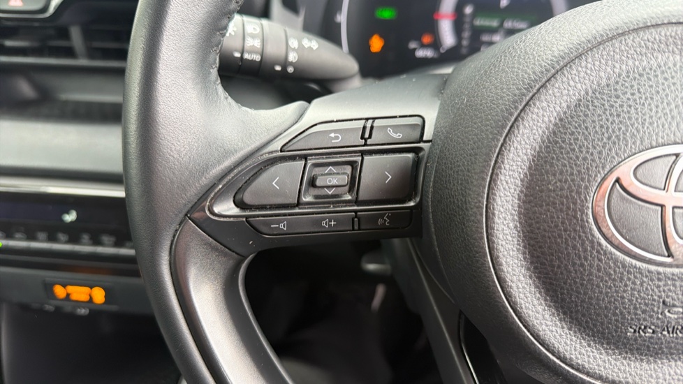 Toyota Yaris 1.5 Hybrid Design 5dr CVT Hybrid Hatchback - Image 36