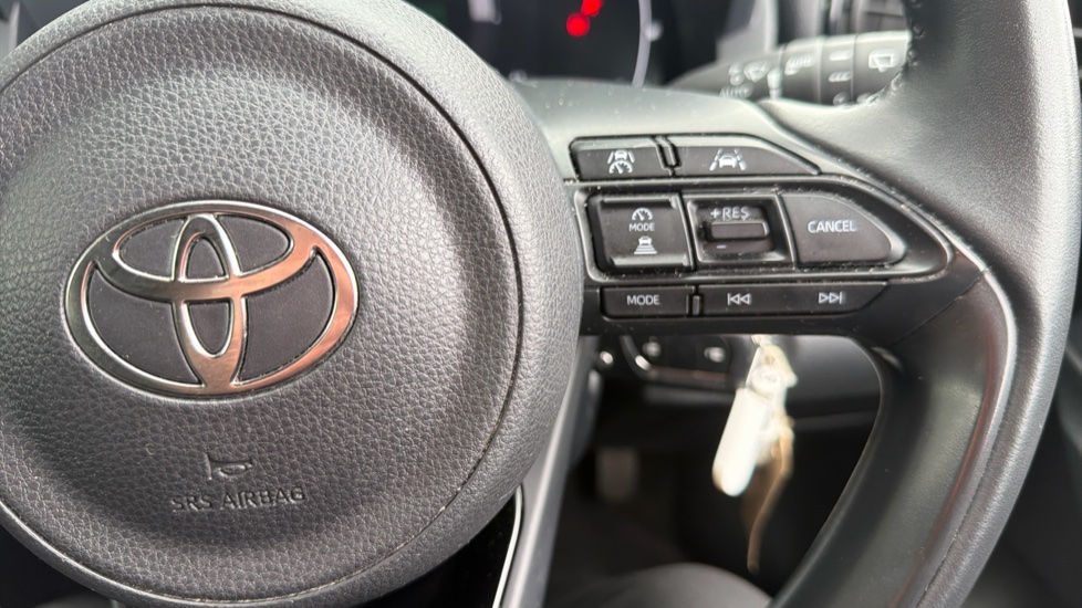 Toyota Yaris 1.5 Hybrid Design 5dr CVT Hybrid Hatchback - Image 37