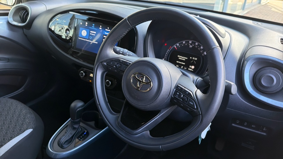 Toyota Aygo X 1.0 VVT-i Edge 5dr Auto Petrol Hatchback - Image 7