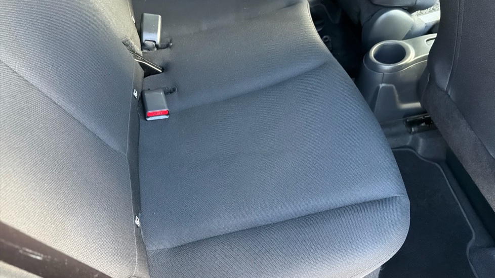 Toyota Aygo X 1.0 VVT-i Edge 5dr Auto Petrol Hatchback - Image 17