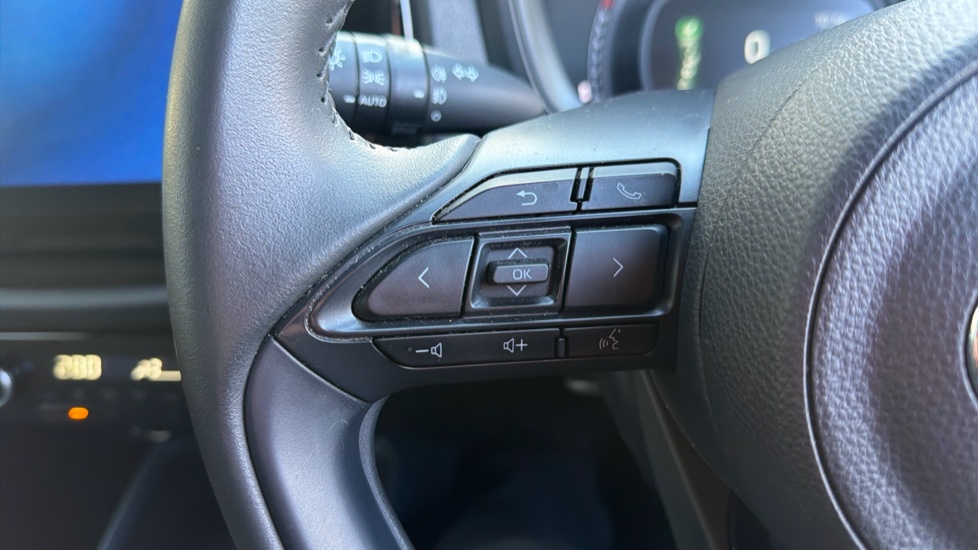 Toyota Aygo X 1.0 VVT-i Edge 5dr Auto Petrol Hatchback - Image 36