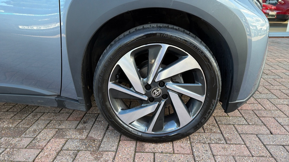 Toyota Aygo X 1.0 VVT-i Edge 5dr Auto Petrol Hatchback - Image 40