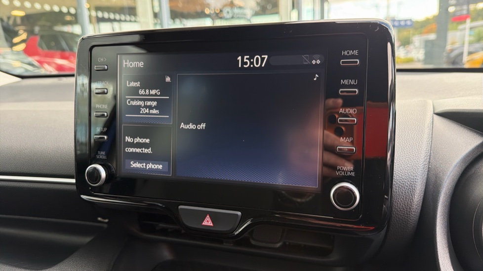 Toyota Yaris 1.5 Hybrid Design 5dr CVT Hybrid Hatchback - Image 9