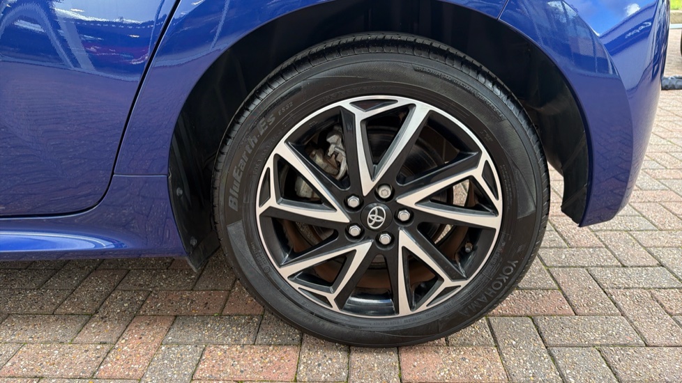 Toyota Yaris 1.5 Hybrid Design 5dr CVT Hybrid Hatchback - Image 43