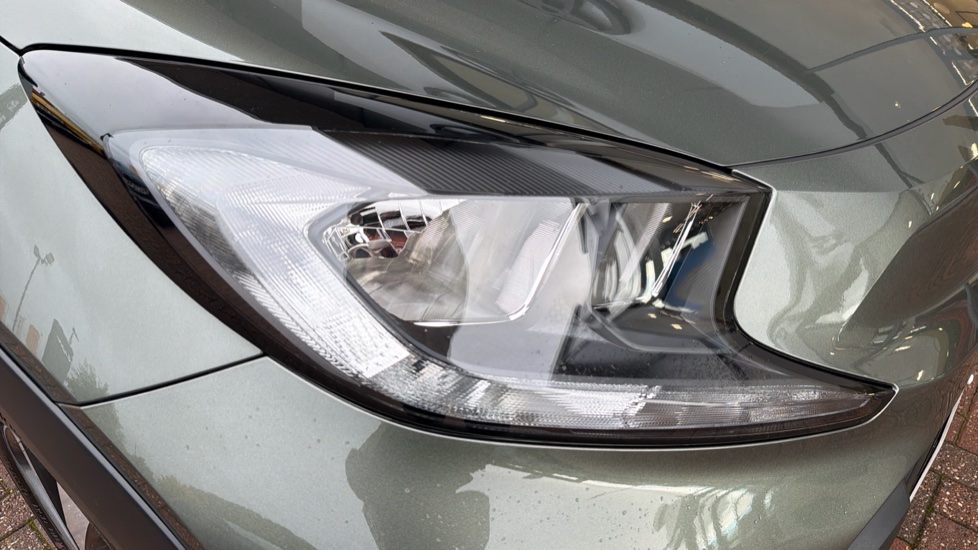 Toyota Aygo X 1.0 VVT-i Edge 5dr Auto Petrol Hatchback - Image 20
