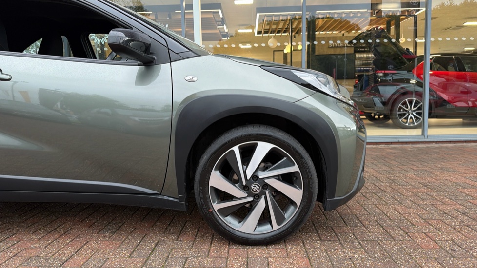 Toyota Aygo X 1.0 VVT-i Edge 5dr Auto Petrol Hatchback - Image 25