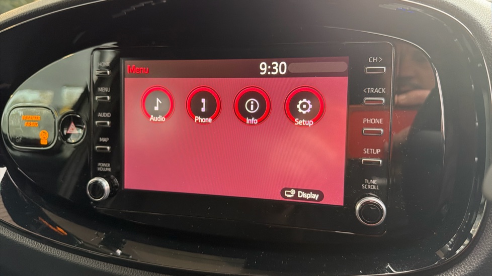 Toyota Aygo X 1.0 VVT-i Edge 5dr Auto Petrol Hatchback - Image 31