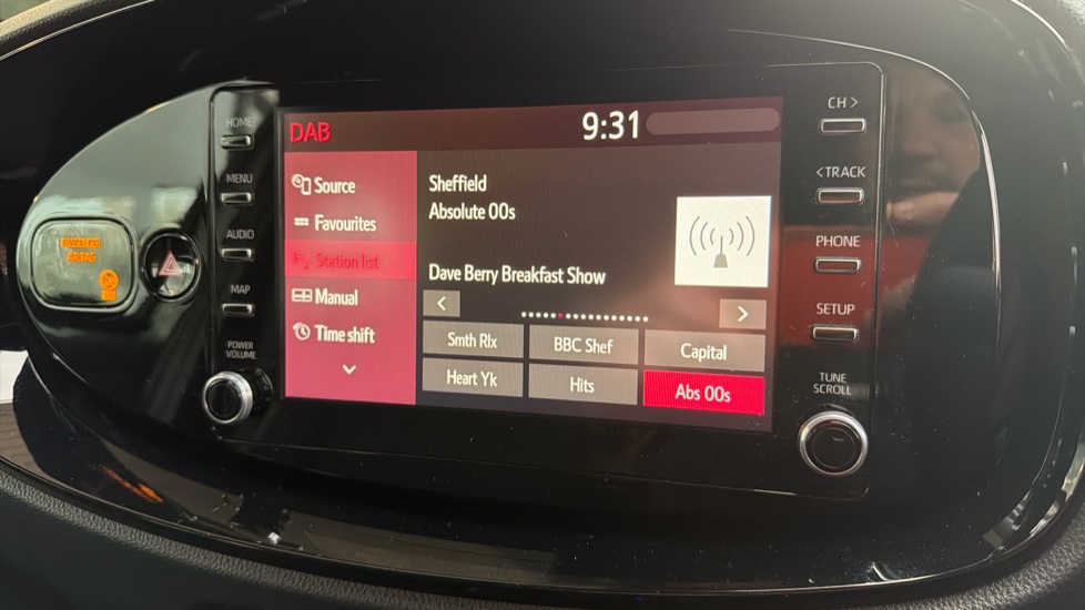 Toyota Aygo X 1.0 VVT-i Edge 5dr Auto Petrol Hatchback - Image 32