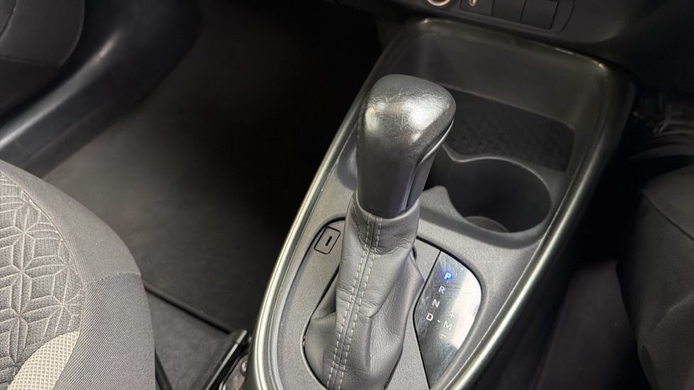 Toyota Aygo X 1.0 VVT-i Edge 5dr Auto Petrol Hatchback - Image 39