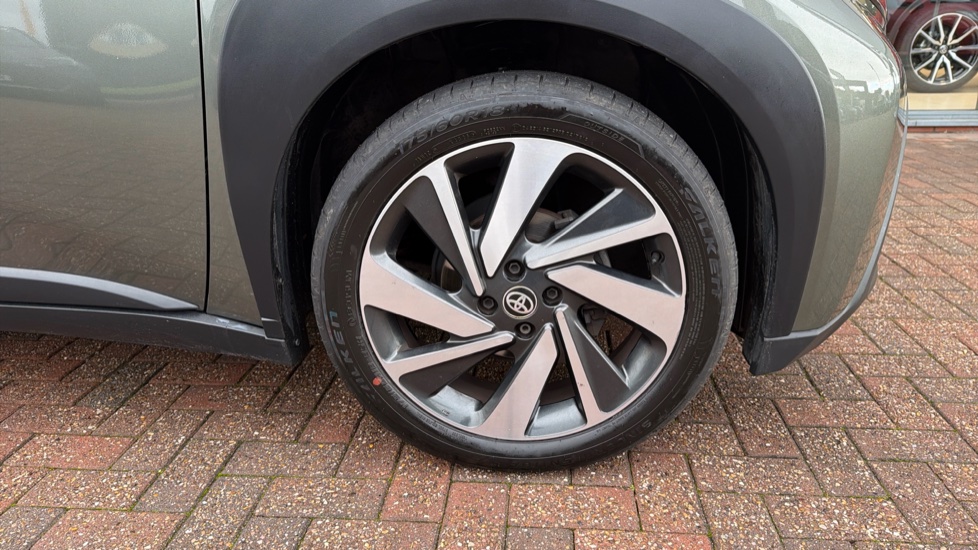 Toyota Aygo X 1.0 VVT-i Edge 5dr Auto Petrol Hatchback - Image 40