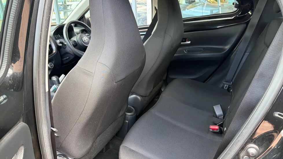 Toyota Aygo X 1.0 VVT-i Pure 5dr Auto Petrol Hatchback - Image 15