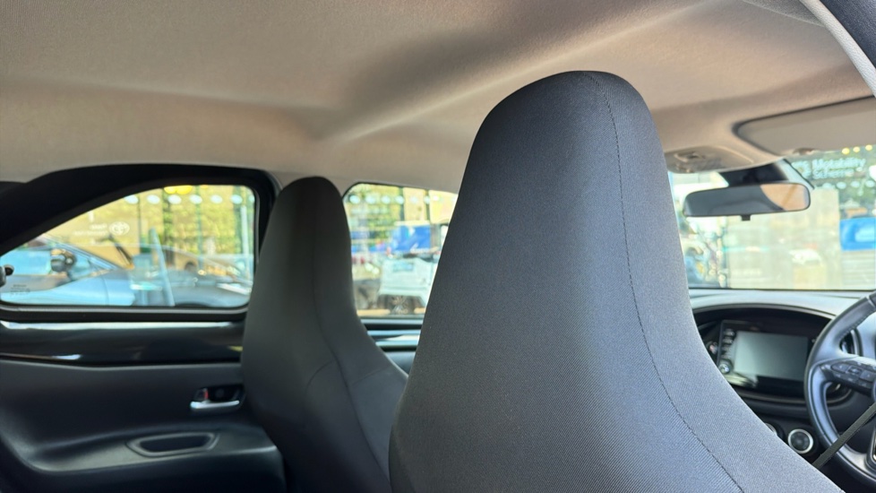 Toyota Aygo X 1.0 VVT-i Pure 5dr Auto Petrol Hatchback - Image 19