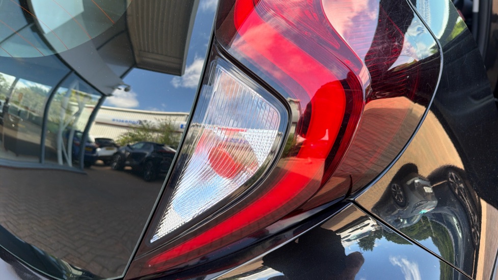 Toyota Aygo X 1.0 VVT-i Pure 5dr Auto Petrol Hatchback - Image 21
