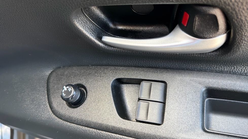 Toyota Aygo X 1.0 VVT-i Pure 5dr Auto Petrol Hatchback - Image 35
