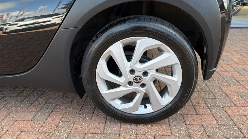 Toyota Aygo X 1.0 VVT-i Pure 5dr Auto Petrol Hatchback - Image 43