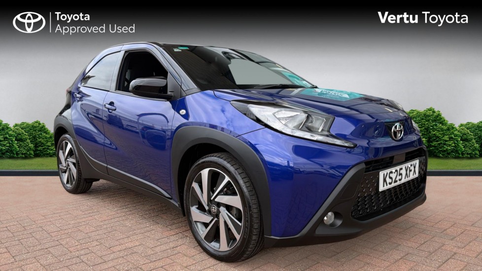 Toyota Aygo X 1.0 VVT-i Edge 5dr Auto Petrol Hatchback - Image 1