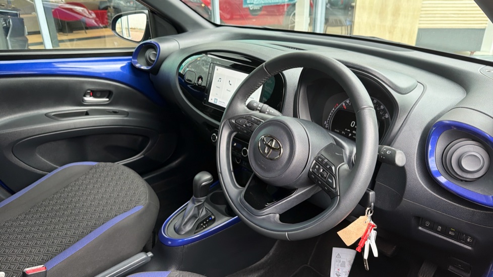 Toyota Aygo X 1.0 VVT-i Edge 5dr Auto Petrol Hatchback - Image 6