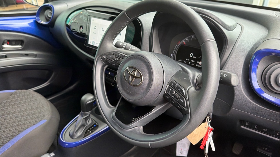 Toyota Aygo X 1.0 VVT-i Edge 5dr Auto Petrol Hatchback - Image 7
