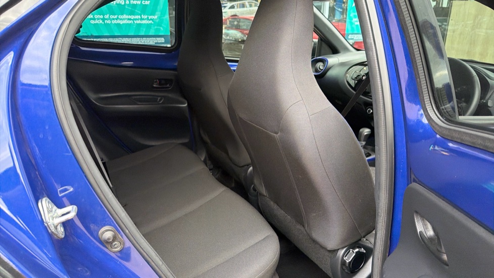 Toyota Aygo X 1.0 VVT-i Edge 5dr Auto Petrol Hatchback - Image 8